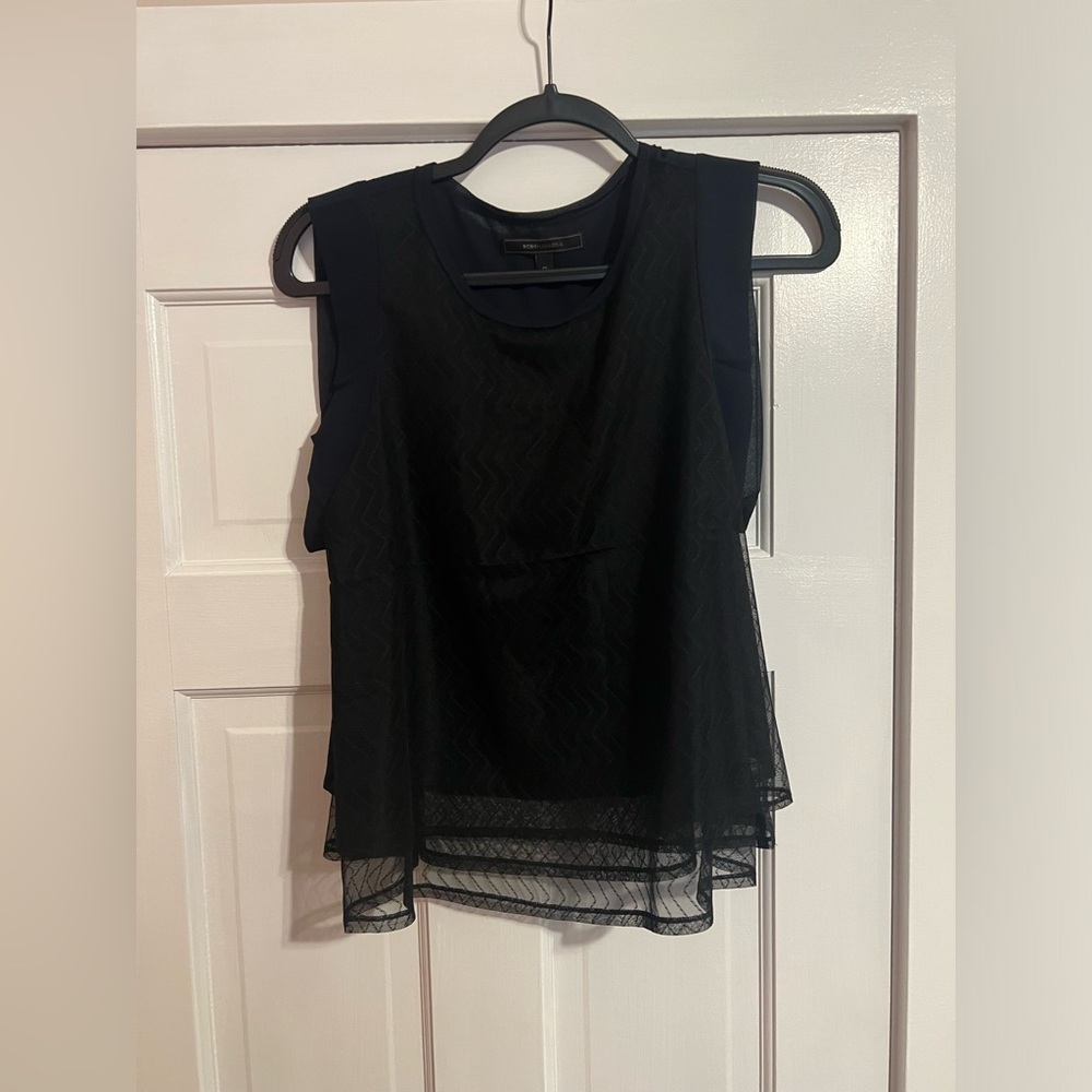 #9 BCBG MAXAZRIA • DETAILED BLOUSE